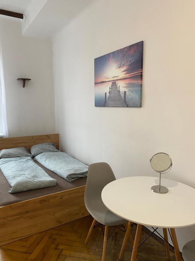 Classy Rooms In Old Town Krakau Buitenkant foto
